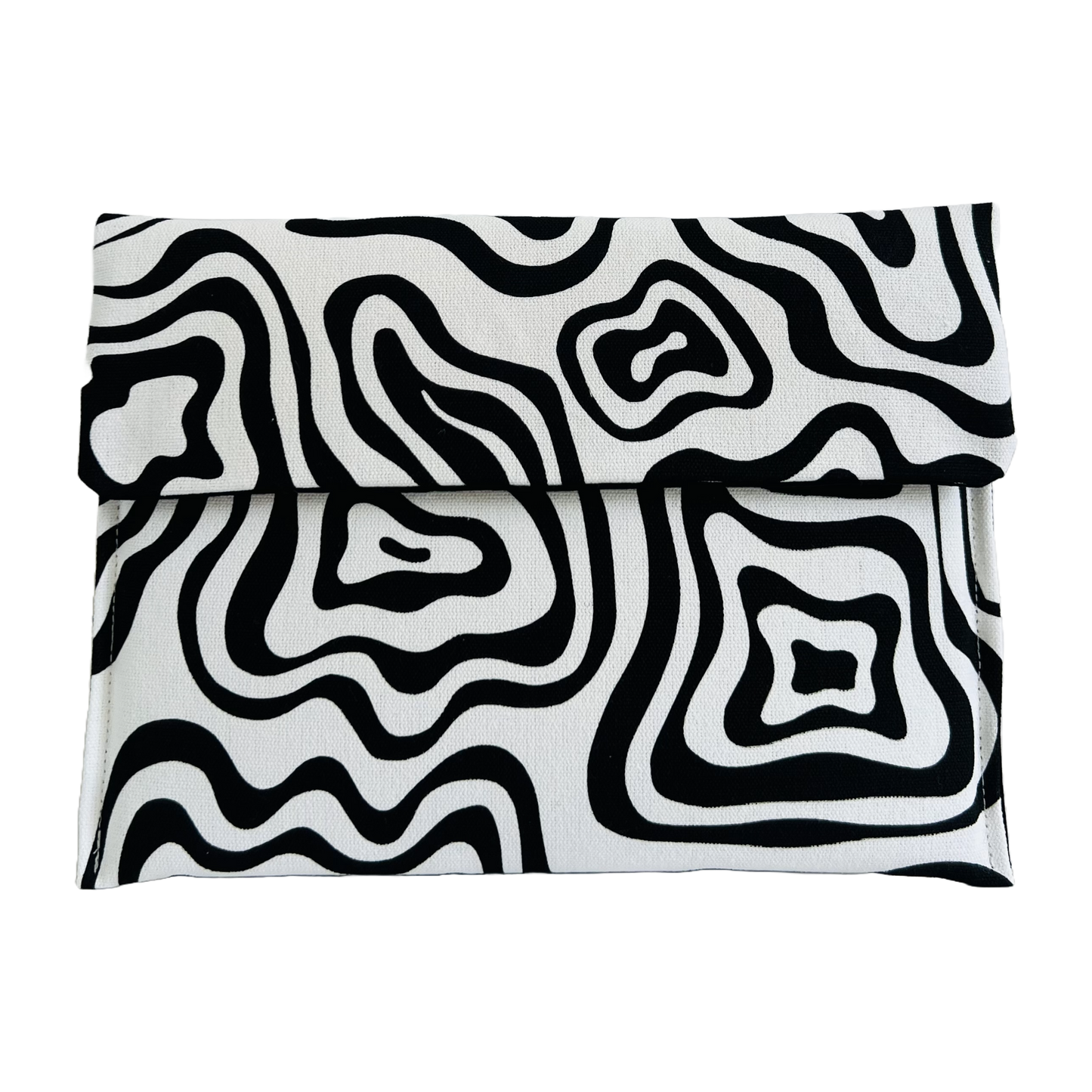SPACING OUT | LARGE CLUTCH