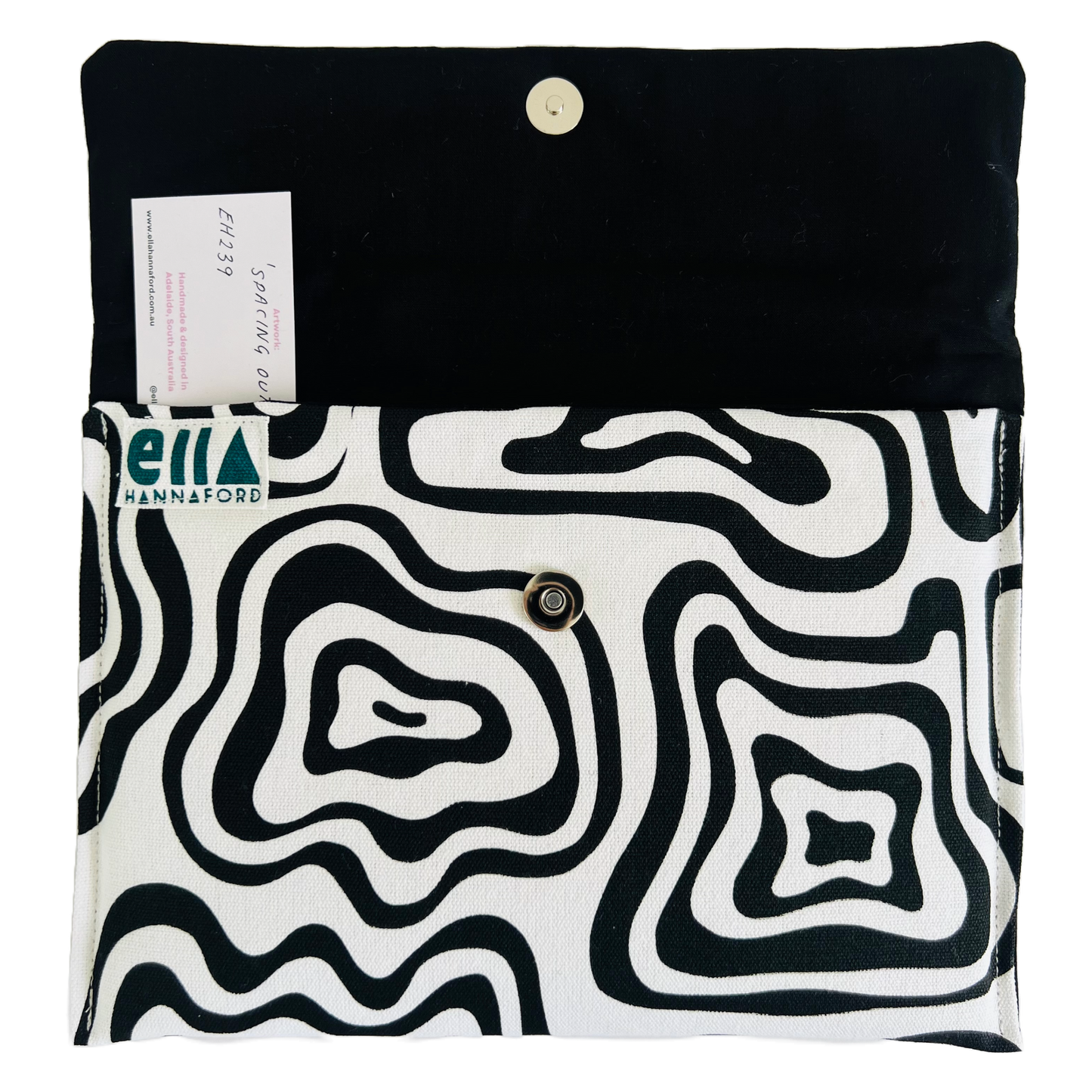 SPACING OUT | LARGE CLUTCH