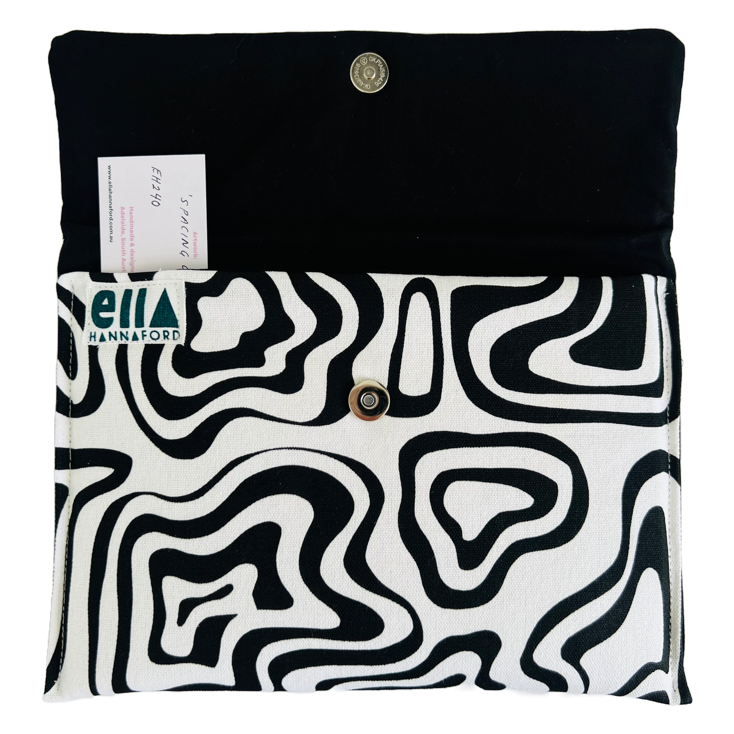 SPACING OUT | LARGE CLUTCH