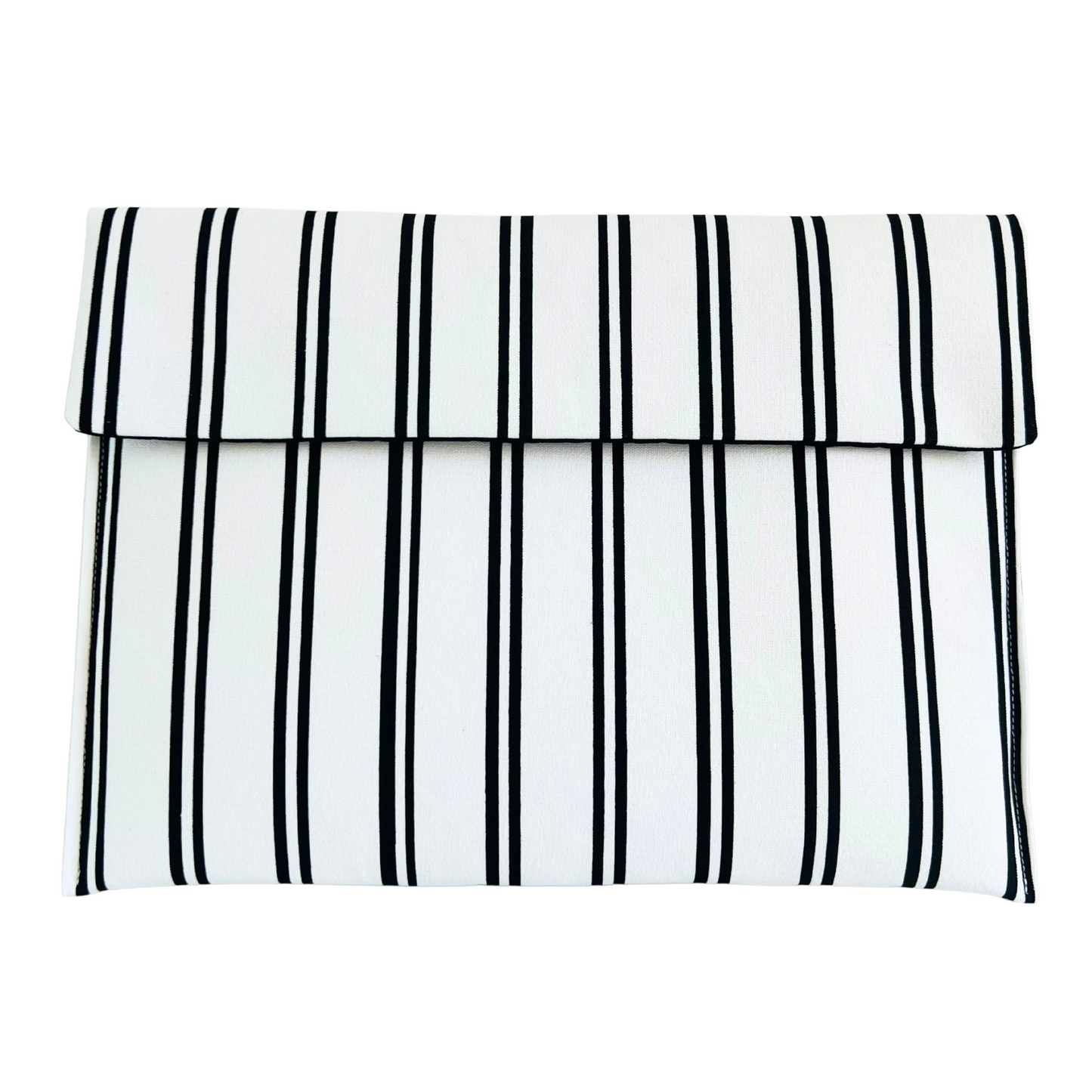 MONOCHROME MOVES | 15"/ 16" LAPTOP CASE