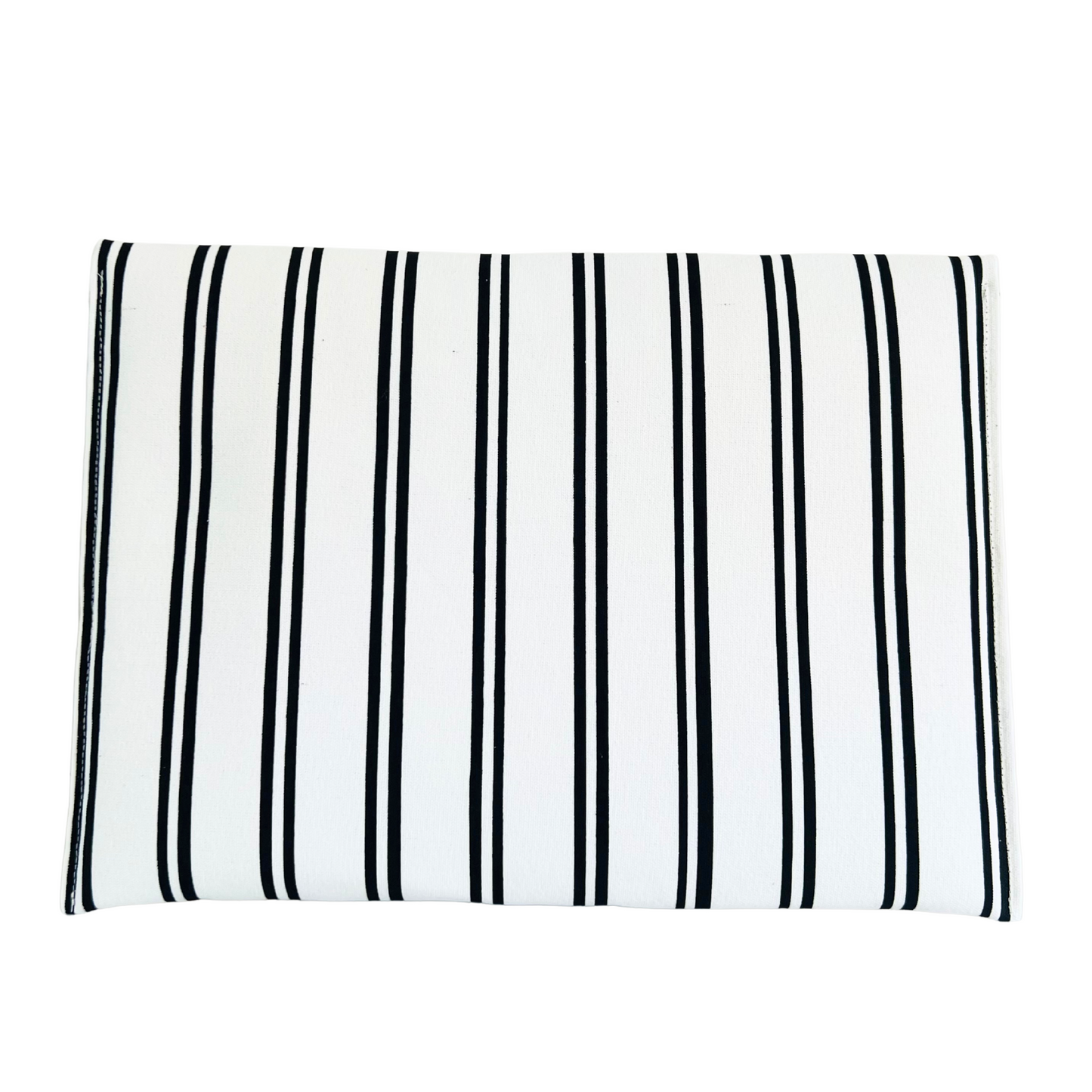MONOCHROME MOVES | 15"/ 16" LAPTOP CASE