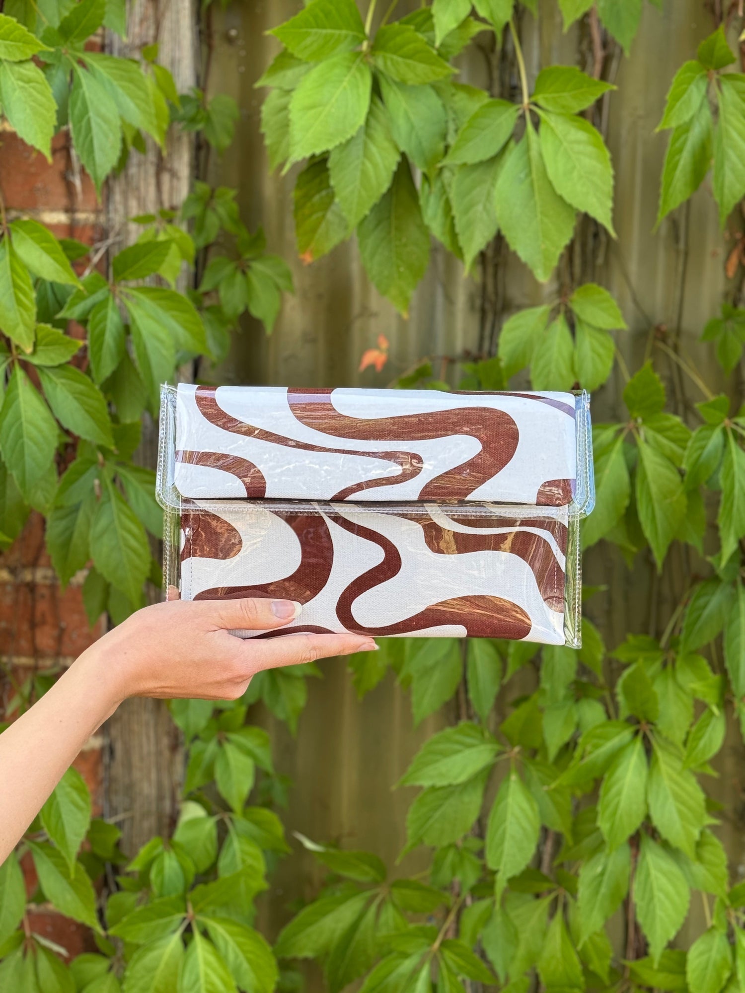 SMALL CLUTCHES