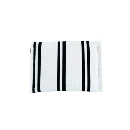 MONOCHROME MOVES | SMALL PURSE