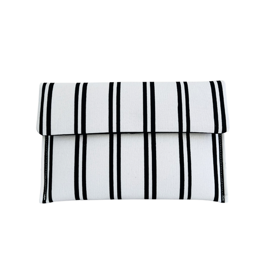 MONOCHROME MOVES | SMALL CLUTCH