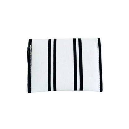 MONOCHROME MOVES | SMALL PURSE