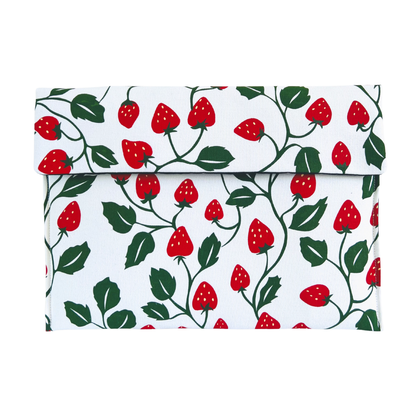 STRAWBERRY MEADOWS | 15"/ 16" LAPTOP CASE