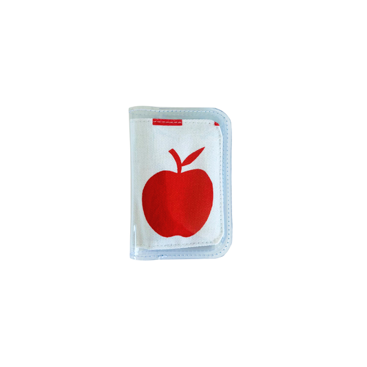 THE FIRST APPLE | CARD WALLET