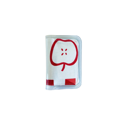 THE FIRST APPLE | CARD WALLET