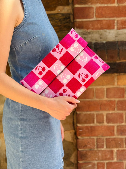 CHERRY BOMB | LARGE CLUTCH