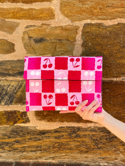 CHERRY BOMB | LARGE CLUTCH